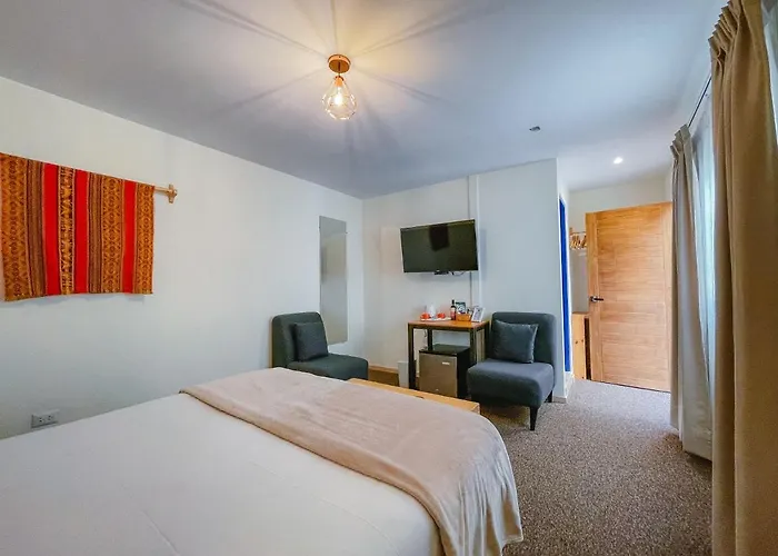 Cooper Boutique 3*